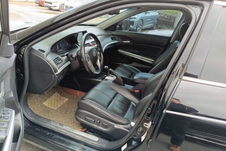 Used Honda Crosstour 2012 2.4L Luxury Edition Left Front Seat