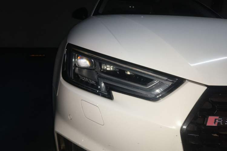 Used Audi A4L 2018 30th Anniversary Edition 45 TFSI quattro Individual Sport Edition
