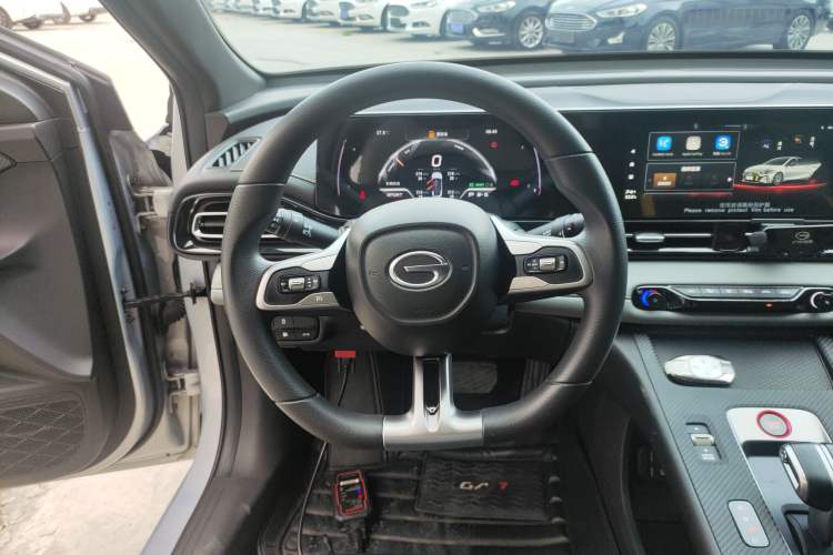 Used GAC Trumpchi EMPOW 2023 Shadow Leopard H High-Energy Hybrid Edition Steering Wheel