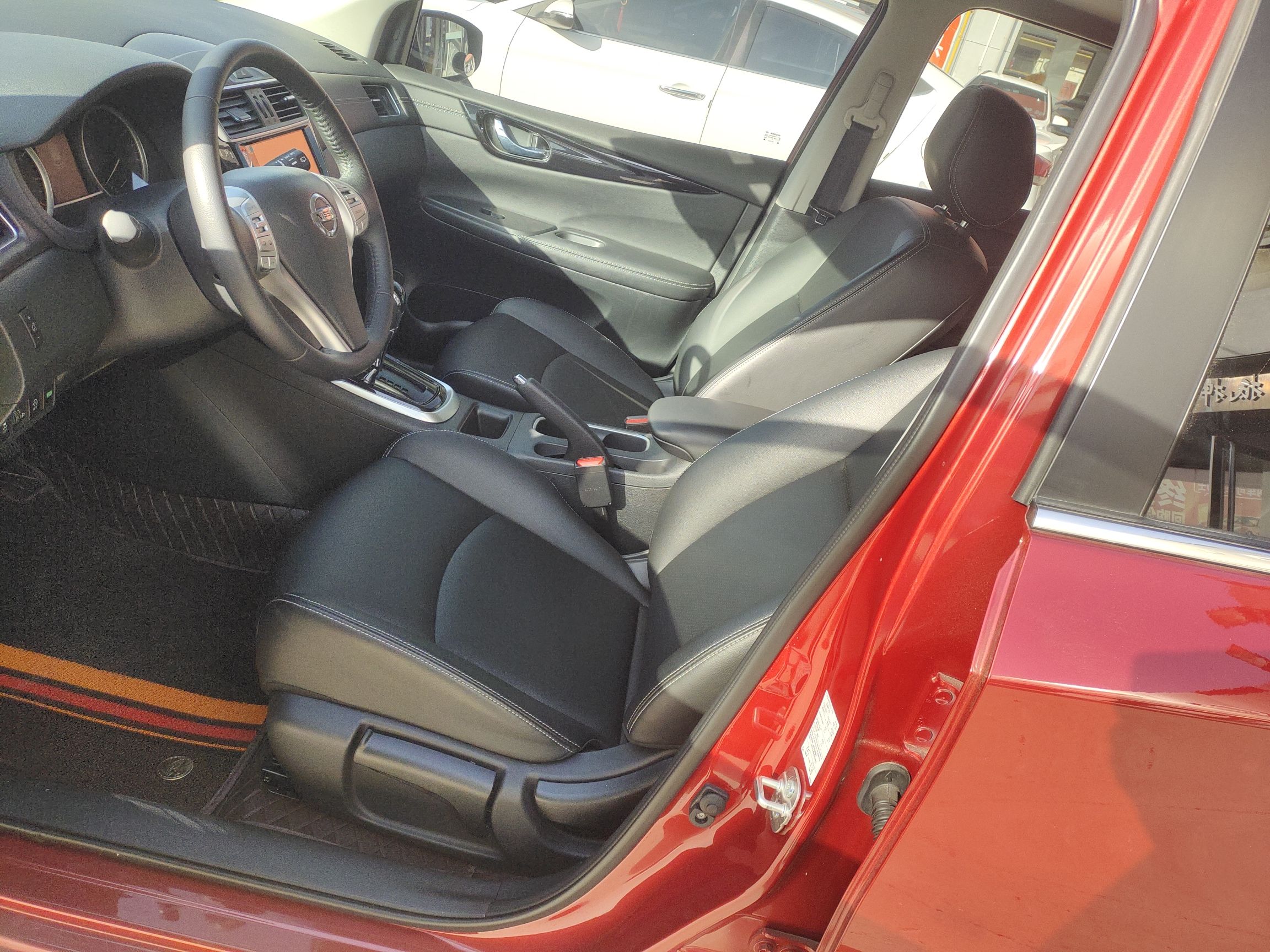 Переднее сиденье в автомобиле