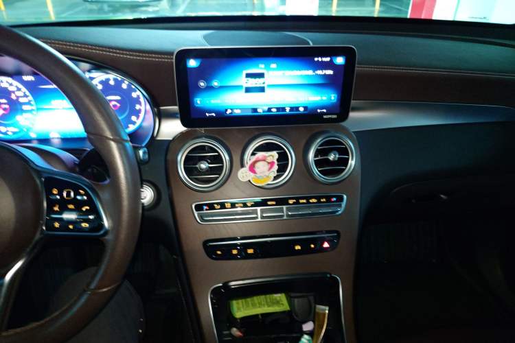 Used Mercedes-Benz GLC 2020 GLC 300 L 4MATIC Dynamic Edition