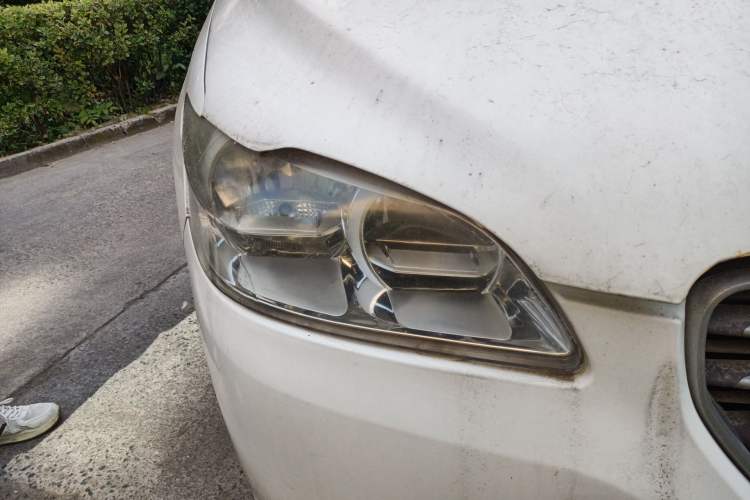 Used Peugeot 301 2014 1.6L Manual Comfort Edition