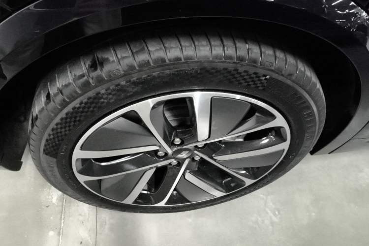 Used Li Auto L9 2024 Pro Model
