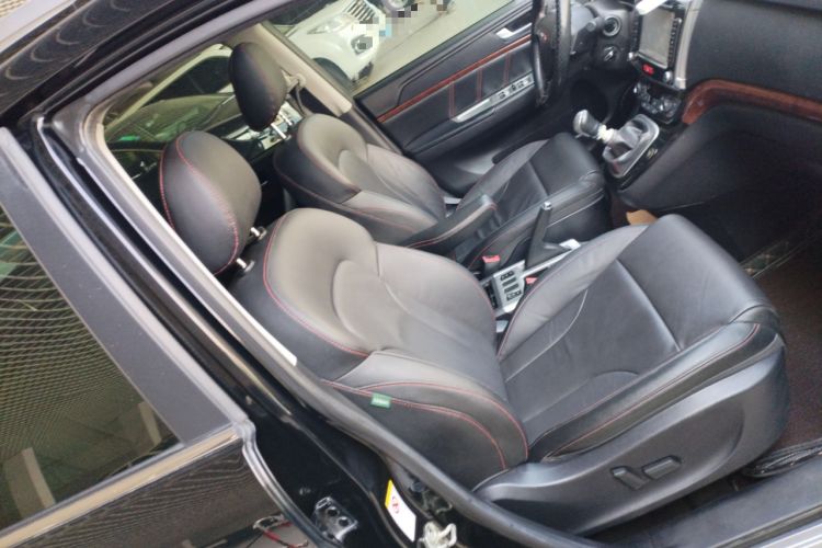 Used Haval H6 2014 Sport Edition 2.0T Diesel Manual Two-Wheel-Drive Elite Model