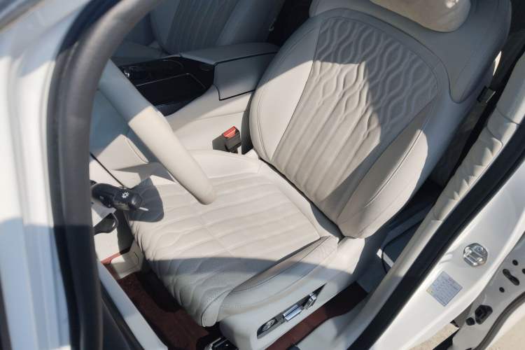 Used FORTHING Xinghai V9 2024 1.5TD 200km Qingyunti Series Premium Version Left Front Seat