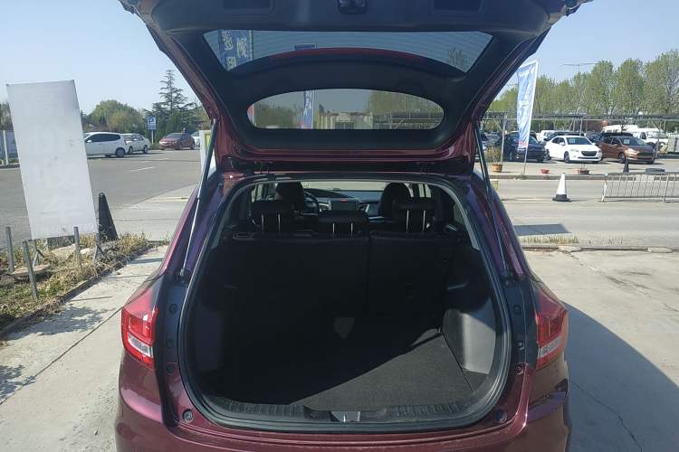 Used Honda Jade 2017 1.8L automatic Comfort version 5 seats Trunk