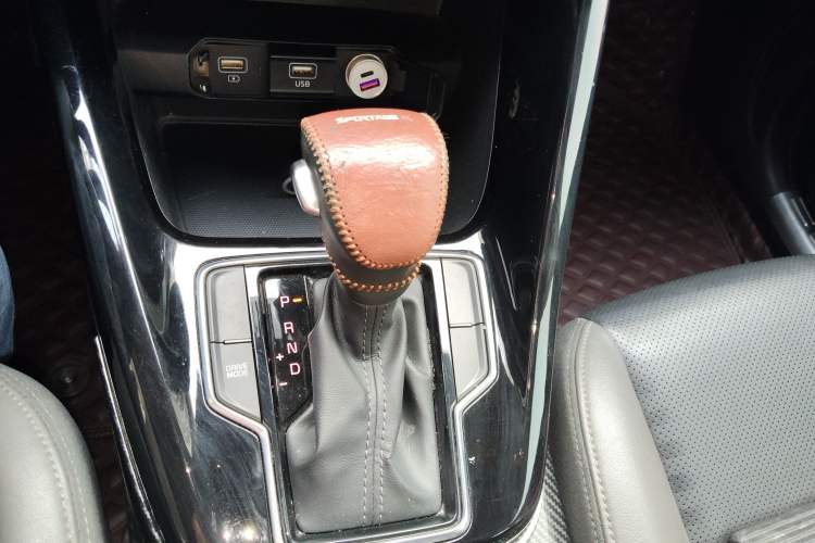 Used Kia Sportage R 2018 2.0L Automatic Smart Luxury Version China V Standard
