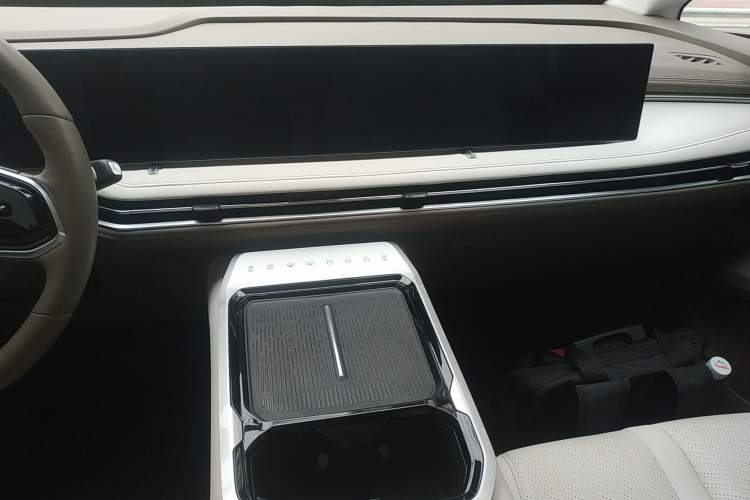 Used SAIC MAXUS Dajia 7 2024 605 km Extended-Range Forest Version