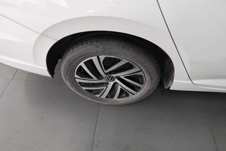 Used Volkswagen Lavida 2023 280TSI DSG Full-Comfort Edition Right Rear Wheel Hub