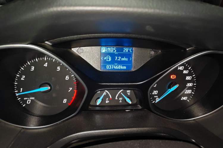 Used Ford Focus 2012 Sedan 1.6L Automatic Fashion Edition