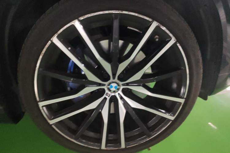 Used BMW X5 2022 xDrive 40Li Luxury Edition M Sport Package
