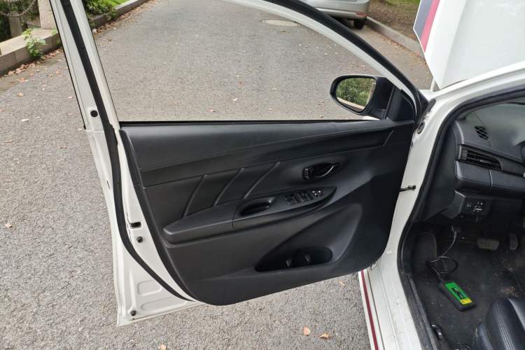 Used Toyota YARiS L Zhi Xiang 2018 1.5E CVT Champion Limited Edition Left Front Door Interior