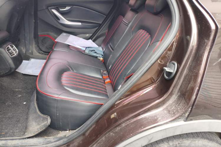 Used Soueast DX7 2016 1.5T Automatic Glory Edition