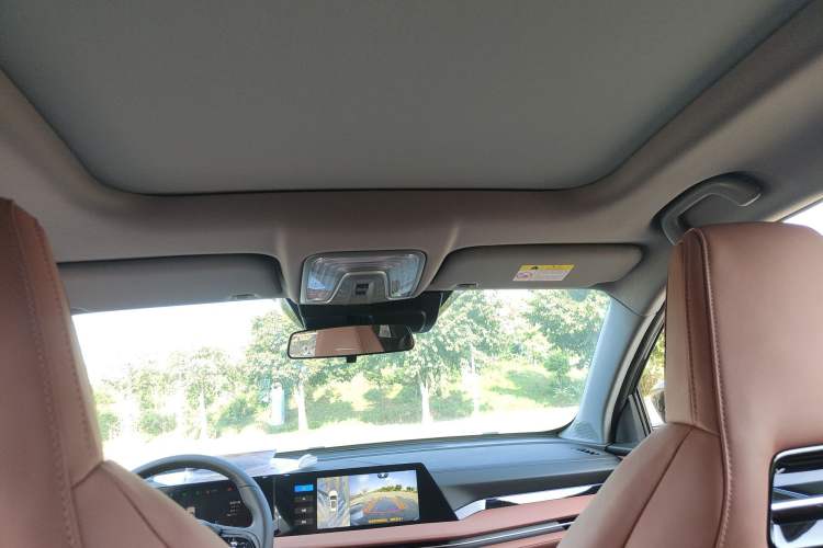 Used CHANGAN CS75 PLUS 2024 3rd Generation Champion Edition 1.5T Intelligent Drive Dynamic Model Headliner