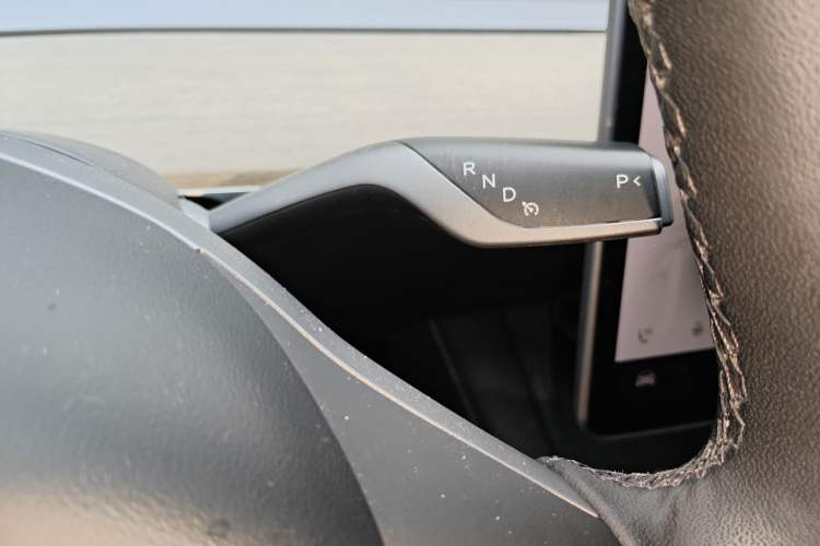 Used Tesla Model Y 2021 Long-Range All-Wheel-Drive Version 3D7
