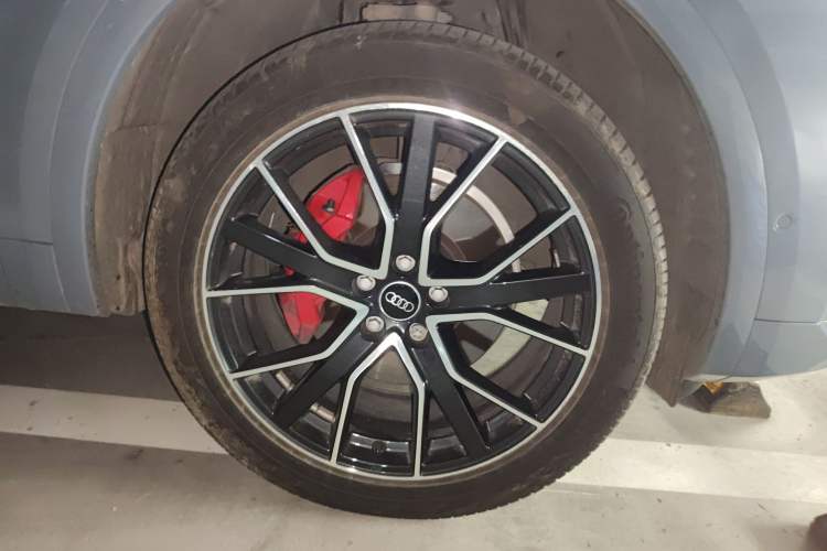 Used Audi Q5L 2022 40T RS Package Performance Model