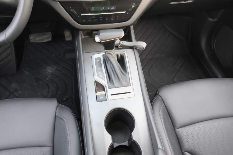 Used CHANGAN CS35PLUS 2020 1.4T DCT Yue Lian Blue Whale Edition
