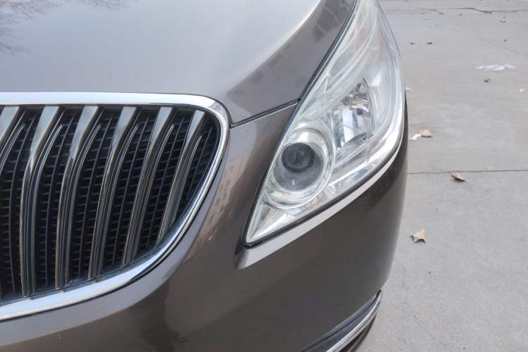 Used Buick GL8 2014 2.4L CT Luxury Business Comfort Edition
