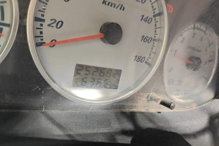 Used Golden Dragon Hiace 
