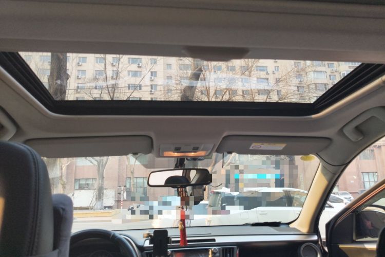 Used Toyota RAV4 2015 2.5L Automatic 4x4 Elite Edition
