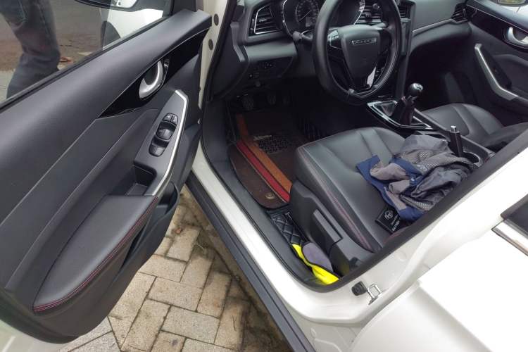 Used Venucia D60 2021 1.6L Entry Manual Comfort Edition
