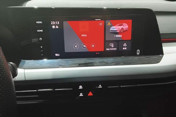 Used Volkswagen Golf 2023 Facelift 280TSI DSG Pro