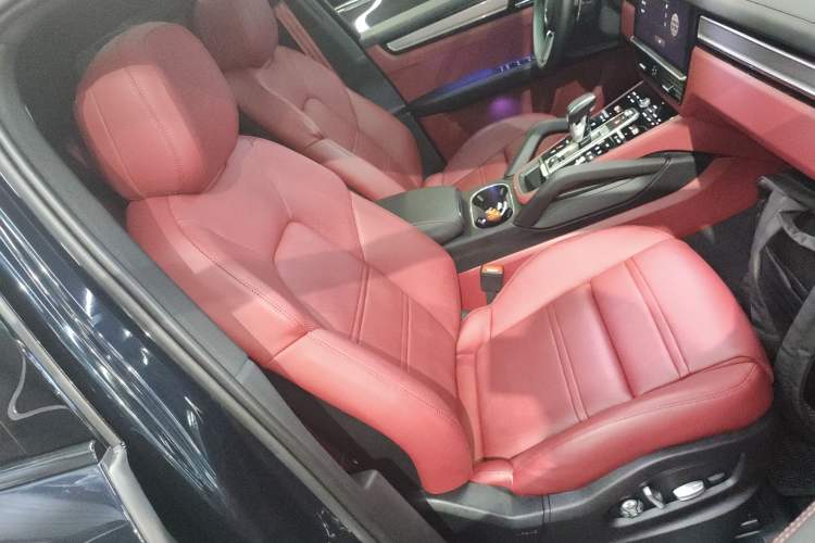 Used Porsche Cayenne 2023 Cayenne 3.0T Platinum Edition
