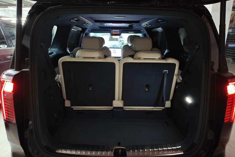 Used Zeekr 009 2024 Six-Seat Executive Version 4WD 108 kWh