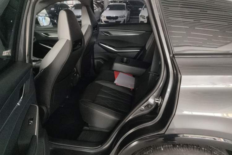 Used CHANGAN CS75 PLUS 2024 3rd Generation Champion Edition 1.5T Intelligent Drive Dynamic Model
