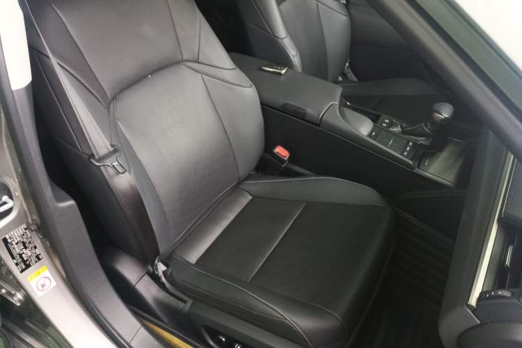 Used Lexus ES 2018 200 Excellence Edition China V Standard
