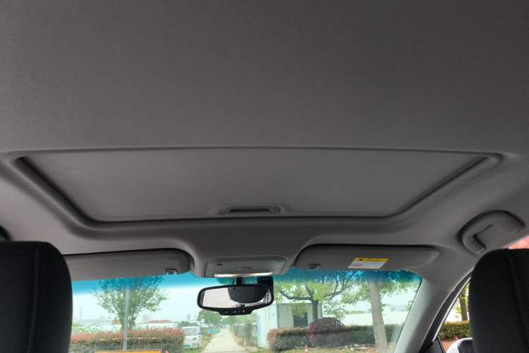 Used Buick GT 2019 18T Automatic Connected Elite Model China VI Standard Headliner