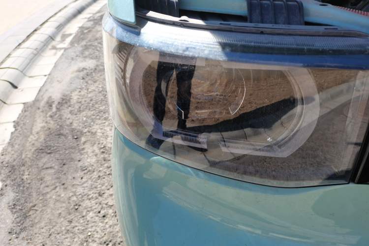 Used Wuling Hongguang MINIEV 2022 Macaron Premium Model – Lithium Iron Phosphate Right Front Headlight