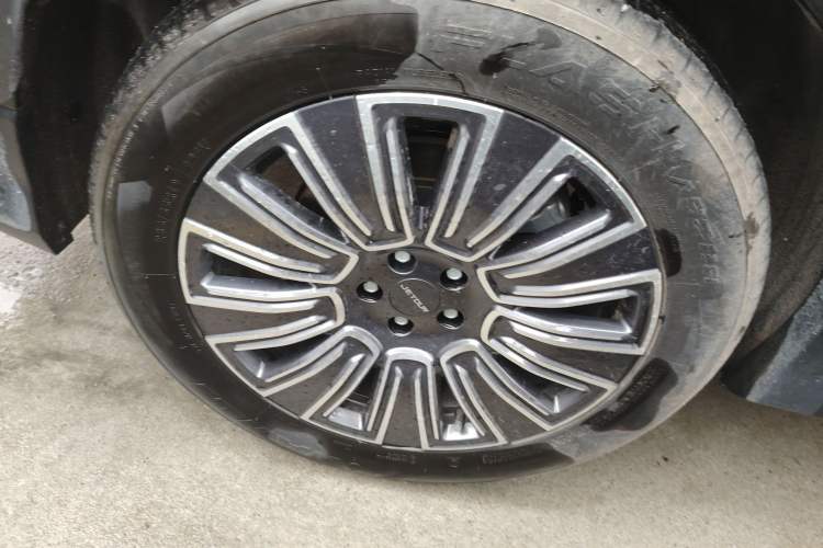 Used JETOUR X70 PLUS 2025 1.5T ZhiZhen Pailong Edition 7-Seater