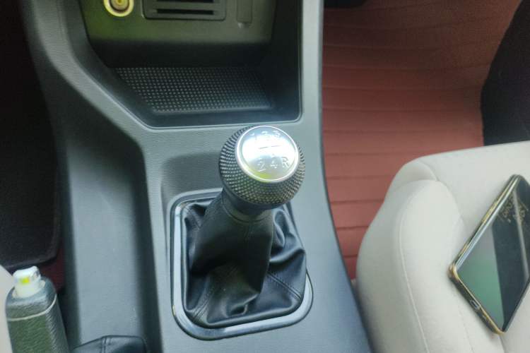 Used FORTHING Lingzhi 2023 M5 1.6L Practical Model 5 Seats