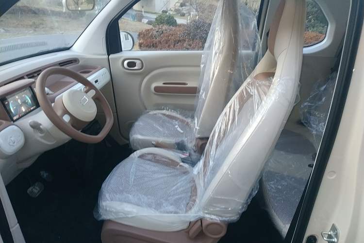 Used Bestune Pony 2026 222km Colorful Horse
