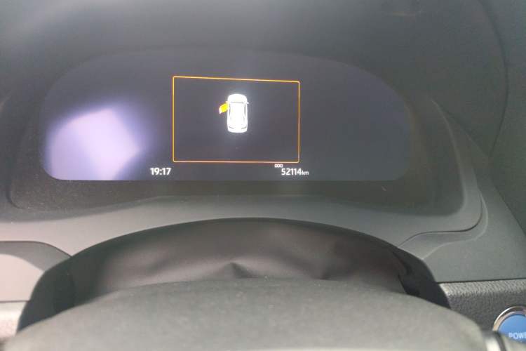 Used Toyota Camry 2021 Dual-Motor 2.5HS Fēngshàng Edition Odometer Close Up