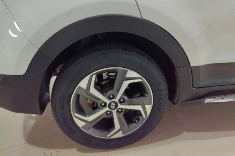 Used Hyundai ix25 2017 1.6L Automatic Smart Version Right Rear Wheel Hub