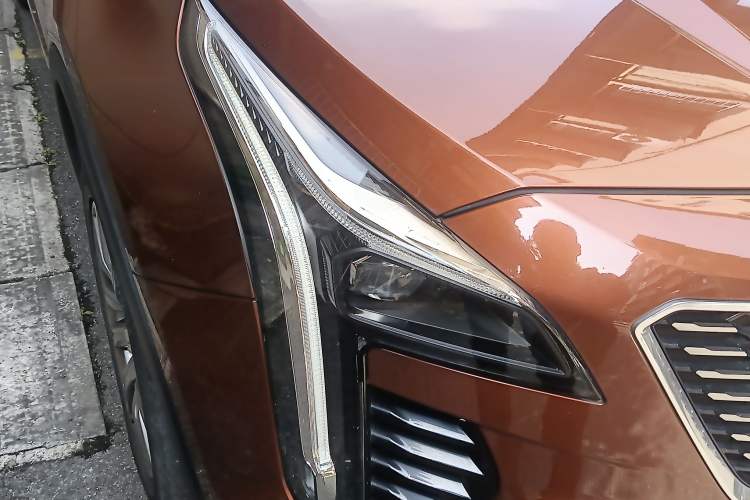 Used Cadillac XT4 2018 28T Two-Wheel Drive Leading Version