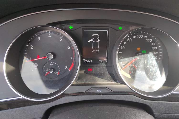 Used Volkswagen Magotan 2018 Facelift 330TSI DSG Luxury Model Instrument Cluster