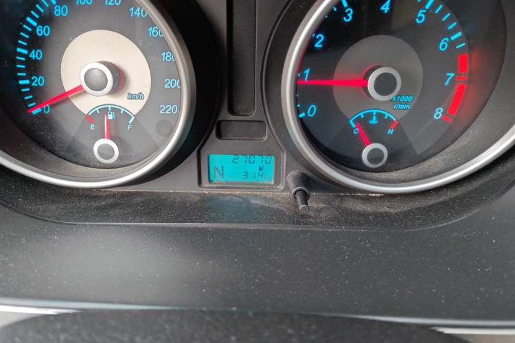 Used Buick Excelle 2013 1.5L Automatic Classic Model
