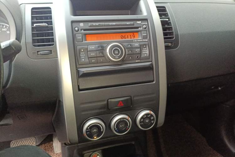 Used Nissan X-Trail 2012 2.5L CVT Luxury Edition 4WD
