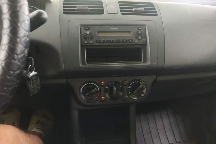 Used Suzuki Swift 2013 1.3L Manual Value Edition Audio And AC Panel