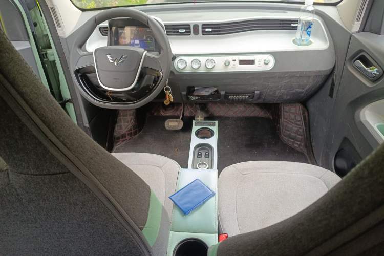 Used Wuling Hongguang MINIEV 2021 Macaron Premium Model – Lithium Iron Phosphate