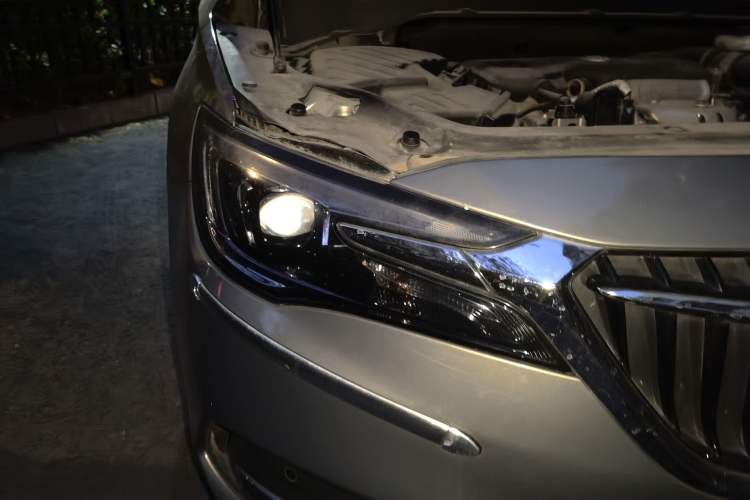 Used Buick GL6 2018 18T 6-Seater Prestige Model
