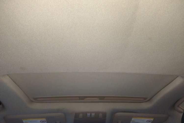 Used Buick Regal 2012 2.4L SIDI Elite Edition Headliner