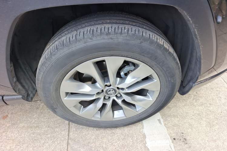 Used Toyota Wildlander 2023 2.0L CVT Two-Wheel Drive Leading Edition Right Front Wheel Hub