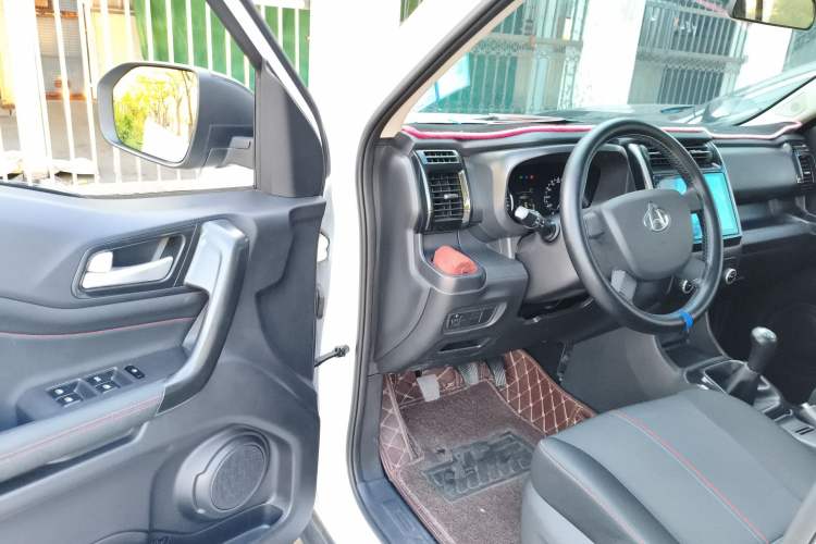 Used Oshan X70A 2019 1.5L Manual Basic Version China VI Standard
