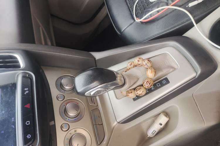 Used Ford Focus 2012 Sedan 1.6L Automatic Comfort Model Gear Lever