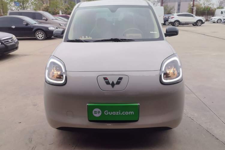 Used Wuling Hongguang MINIEV 2025 Four-Door Version Advanced Edition Front