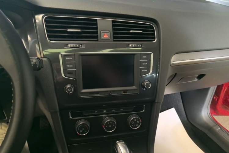 Used Volkswagen Golf 2017 230TSI Automatic Comfort Edition – Celebrating Milestone of One Million Units
